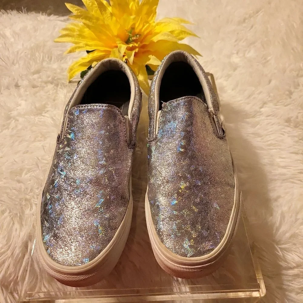 Halogen van's off the wall ladies size8 men's size6.5 in EUC,